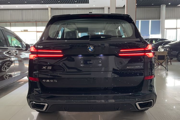 Used BMW X5 2023 xDrive 30Li Luxury M Sport Night Edition Package