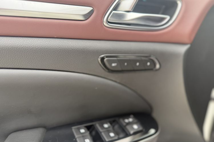 Used GAC Trumpchi GS8 2020 GS8S 390T Two-Wheel Drive Luxury Smart Connectivity Version Interior 7