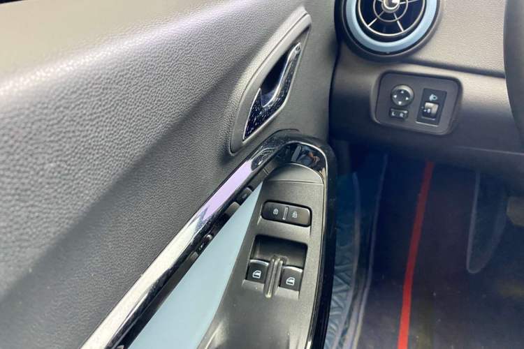 Used Chery New Energy Little Ant 2022 Sweet Pink Edition Low-Sugar Version Lithium Iron Phosphate 30 kW 301 km