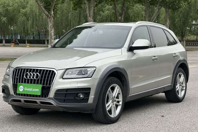 Used Audi Q5 2018 Collector's Edition 40 TFSI Technology Model