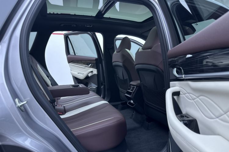 Used Geely Auto Monjaro L 2024 2.0TD High-Power Automatic Two-Wheel Drive Yunqi Version