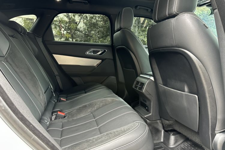 Used Land Rover Range Rover Velar 2019 250 PS R-DYNAMIC S