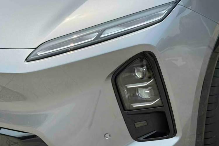 Used Nio ES6 2025 100 kWh Exterior 5