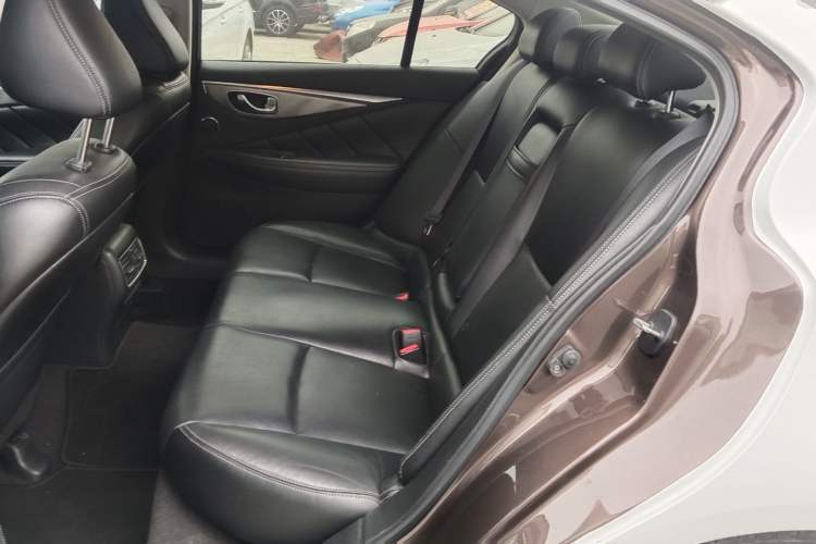 Used Infiniti Q50 2014 3.7L Comfort Edition
