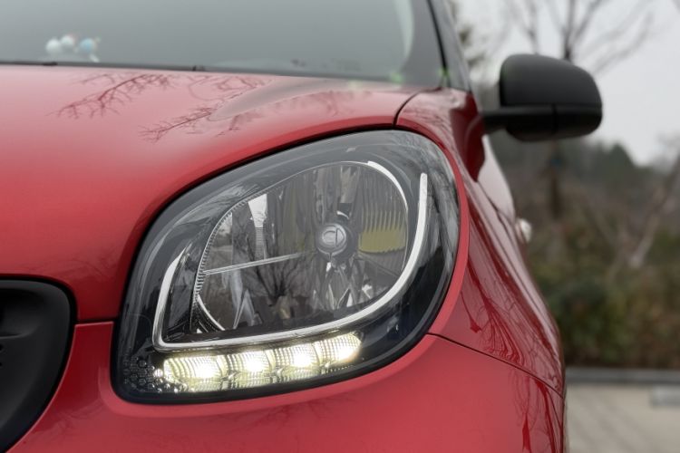 Used smart forfour 2016 1.0L 52 kW Dynamic Edition