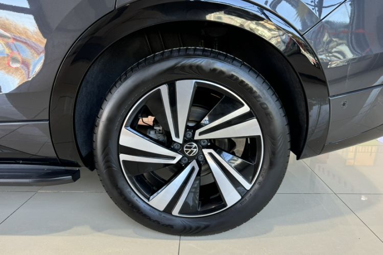 Used Volkswagen Tavendor 2023 380TSI Four-Wheel Drive R-Line Cruise Edition Exterior 5