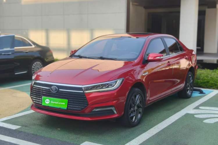 Used BYD Qin New Energy 2019 High-Range Luxury Model Front Left 45 Deg