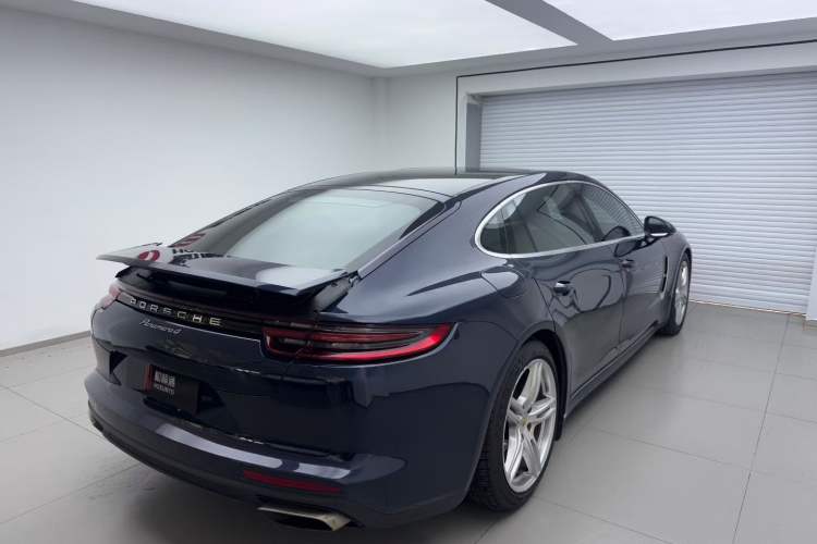 Used Porsche Panamera 2017 Panamera 4 Executive Long Wheelbase 3.0T