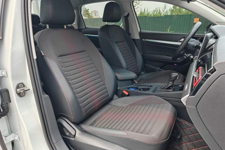 Used Volkswagen Lavida 2024 300TSI DSG Starry Sky Deluxe Edition Right Front Seat