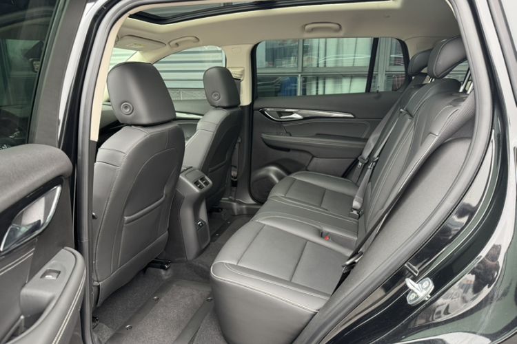 Used Buick Envision 2021 Encore Plus 652T Five-Seat Luxury Model
