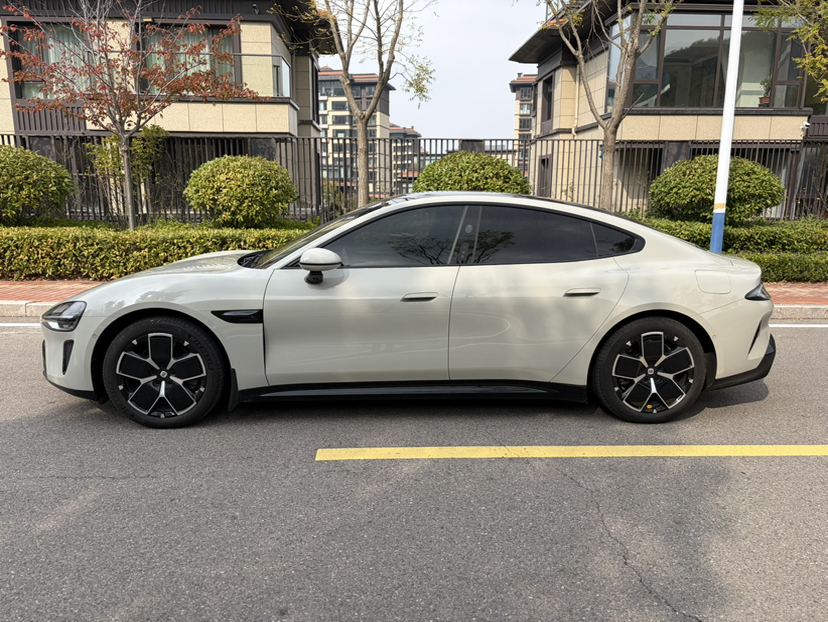 Xiaomi Auto SU7 2024 Rear-Drive Long-Range Intelligent Driving Version — снимка 12