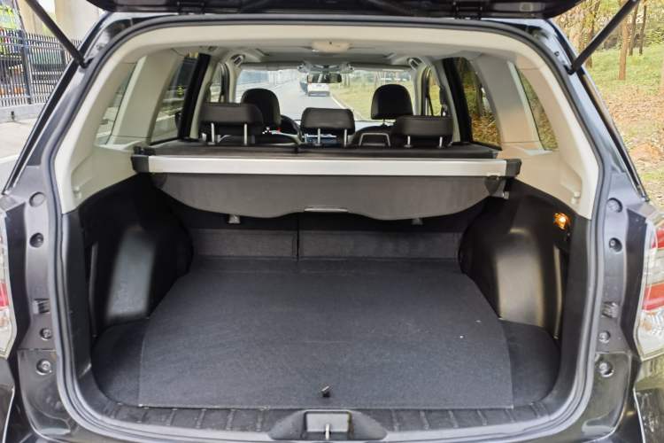 Used Subaru Forester 2016 2.0i Luxury Navigation Edition
