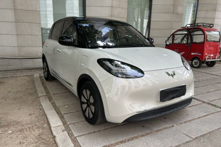 Used Wuling Bingo 2023 333 km Lingxi Connected Version
