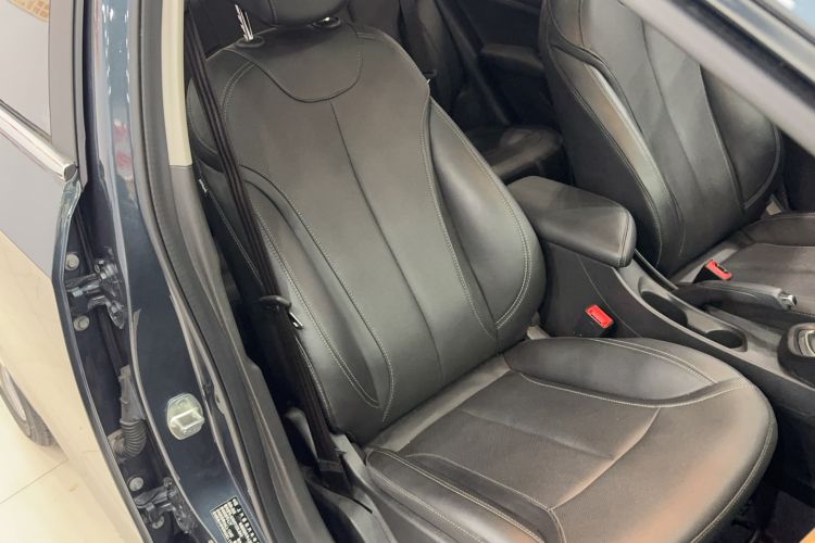 Used Buick GT 2021 Revised Version 1.3T Automatic Mild Hybrid Elite Edition Right Front Seat