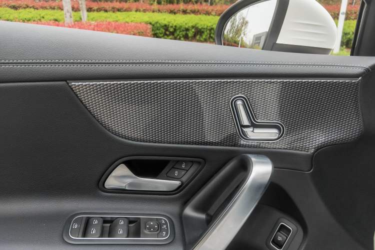 Used Mercedes-Benz A-Class 2022 Second Facelift A 200 L Sport Sedan Fashion Version