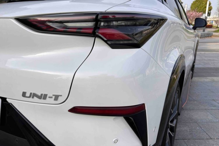 Used CHANGAN UNI-T 2022 1.5T Sport Edition Flagship Version
