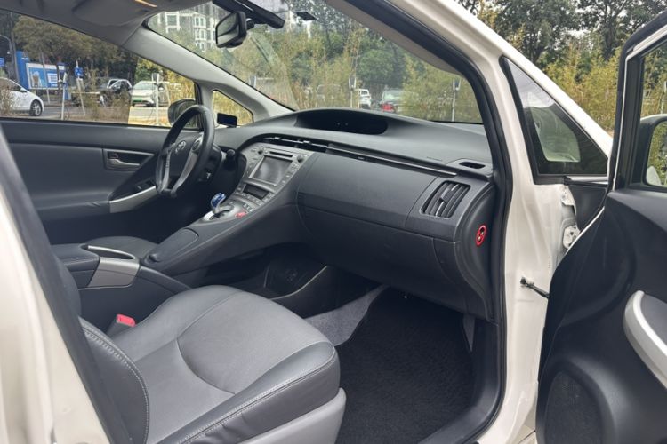 Used Toyota Prius 2012 1.8L Luxury Advanced Edition