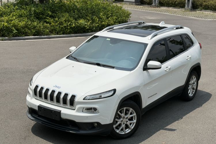 Jeep Cherokee 2016 2.0L Superior Edition usado Guazi used car, China used car export, Used car for sale, Used cars, Cheapest cars for sale