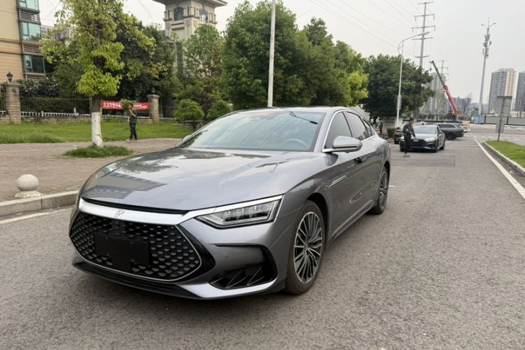 Used BYD Han 2024 DM-i Glory Edition 121KM Premium Model Exterior 3