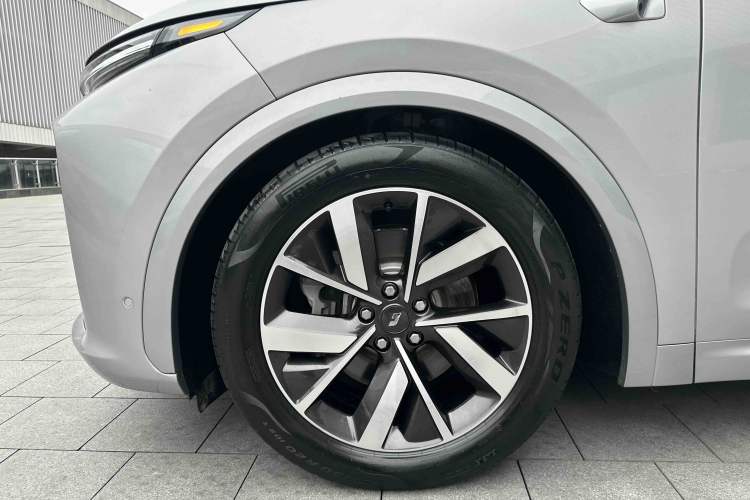 Used Li Auto L7 2023 Pro Model
