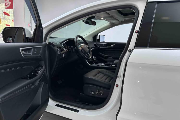 Used Ford Edge 2018 EcoBoost 245 Four-Wheel Drive Titanium 7-Seater