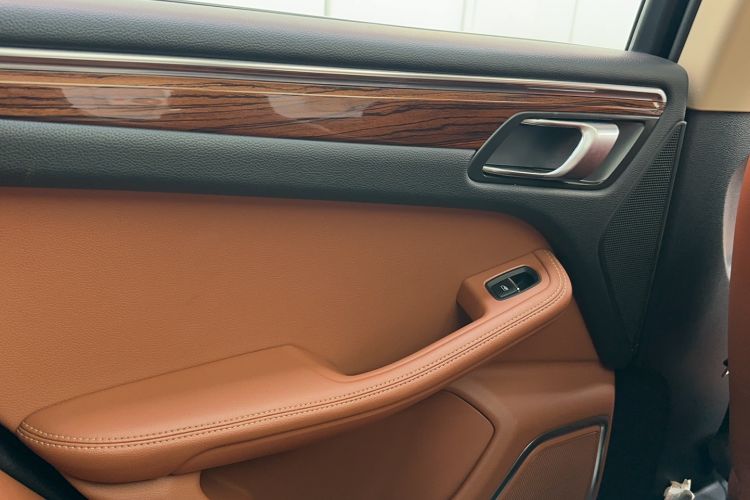 Used Zotye SR9 2017 2.0T Automatic Ultimate Edition