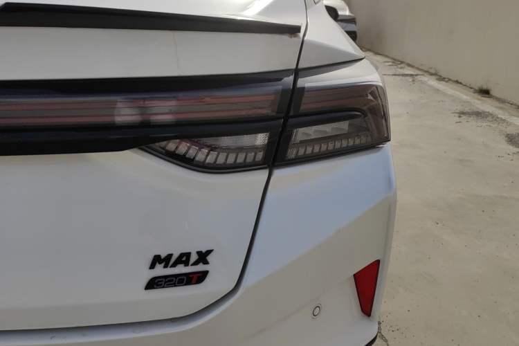 Used Dongfeng Aeolus Yixuan MAX 2022 1.5T Super Stylish Trendsetter Edition
