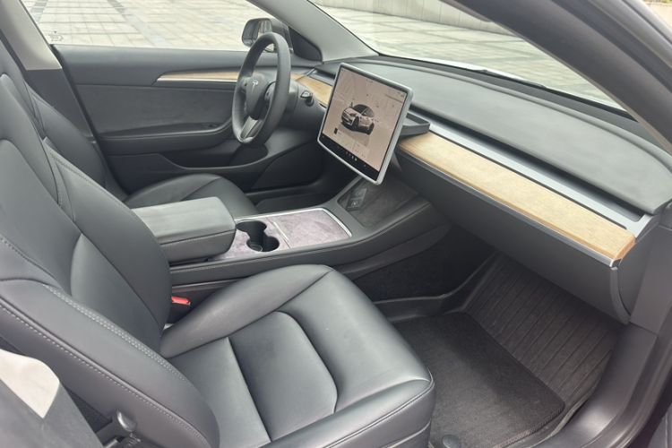 Used Tesla Model 3 2022 Rear-Wheel-Drive Version