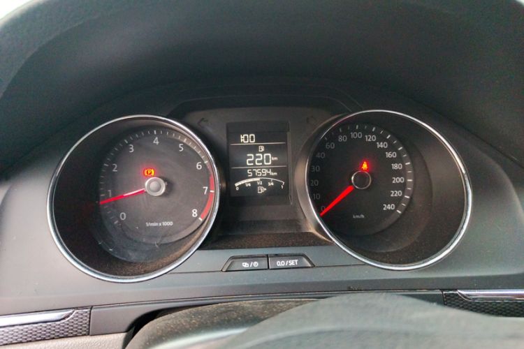 Used Volkswagen Bora 2013 1.6L Manual Fashion Edition