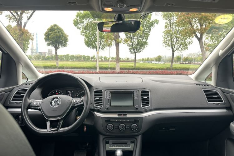 Used Volkswagen Sharan 2016 280TSI Enjoyment Model 7-Seater Interior 3