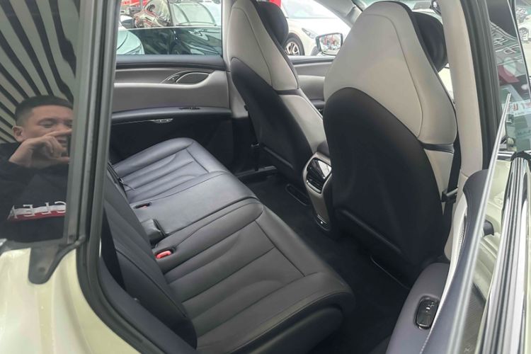 Used IM LS7 2023 77 kWh Urban Fit Rear-Wheel Drive