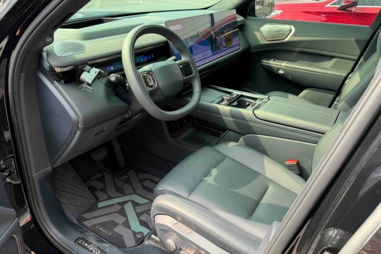 Used Lynk & Co 900 2025 2.0T Exploration Edition
