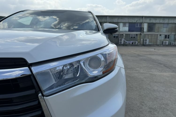 Used Toyota Highlander 2017 2.0T Two-Wheel Drive Luxury Edition 7 Seats
