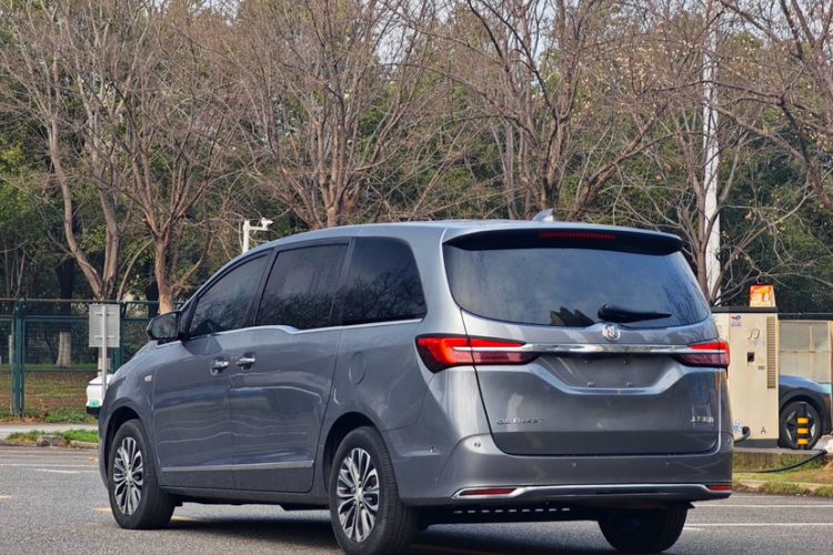 Used Buick GL8 2021 Land Cruiser Executive 652T Premium Model
