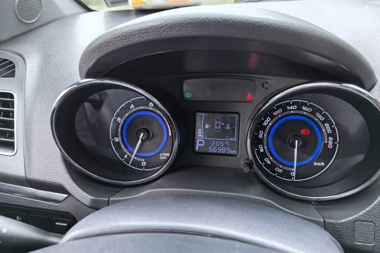 Used Cowin E3 2018 1.5L Automatic Luxury Version