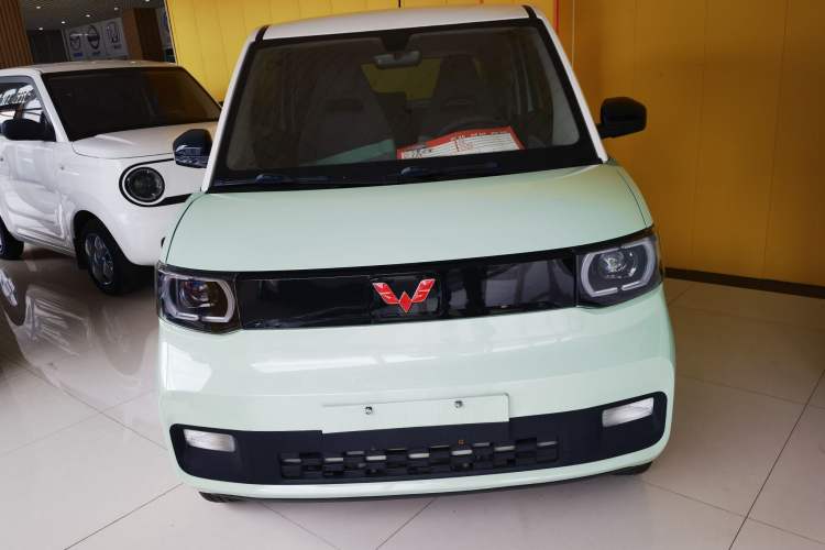 Used Wuling Hongguang MINIEV 2021 Macaron Fashion Model Lithium Iron Phosphate