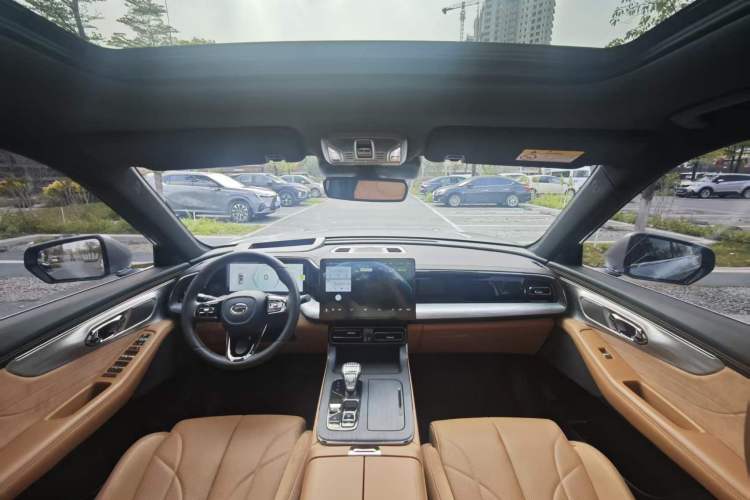 Used GAC Trumpchi ES9 2024 PHEV with 143 km Max
