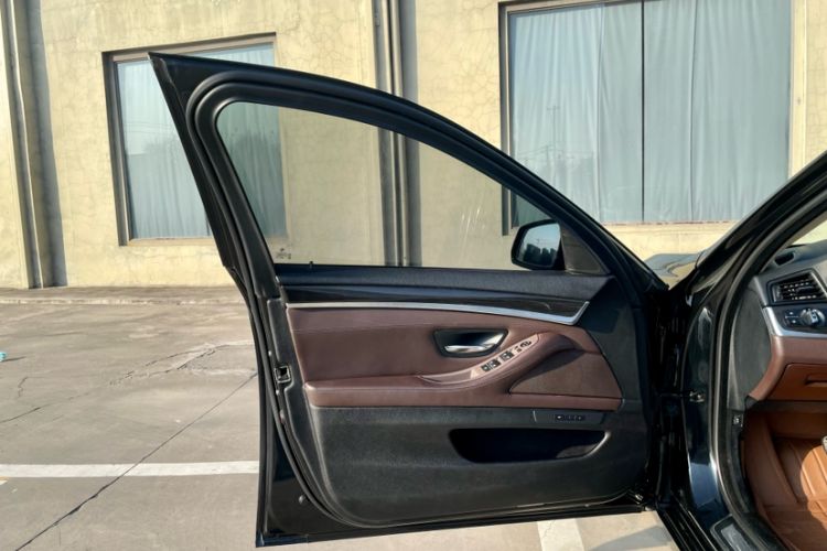 Used BMW 5 Series 2014 525Li Luxury Design Package