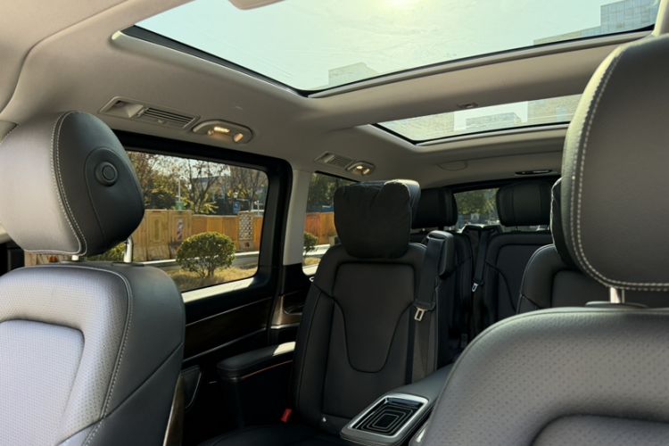 Used Mercedes-Benz V-Class 2022 V 260 Prestige Edition
