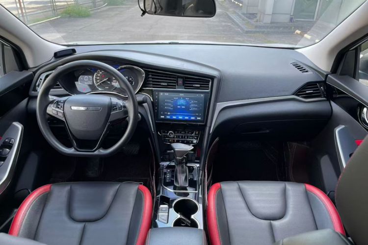 Used Venucia D60 2020 1.6L XL CVT Enjoyment Edition