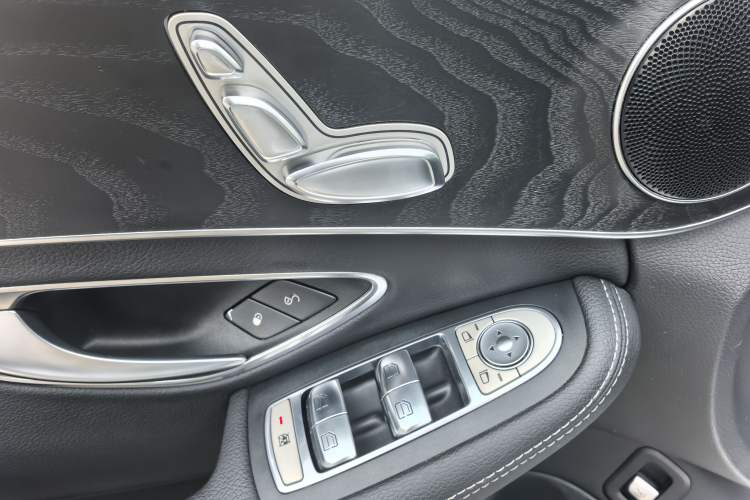 Used Mercedes-Benz C-Class 2015 C 200 station wagon