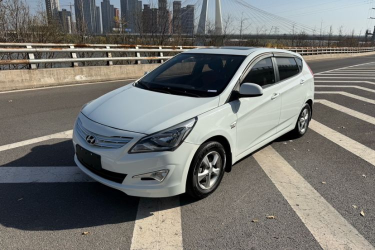 Used Hyundai Verna Ray 2016 1.4L Automatic Leading-Edge GLX