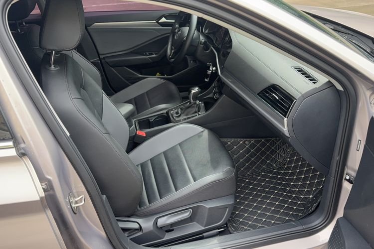 Used Volkswagen Sagitar 2020 280TSI DSG Comfort Version China VI Standard Right Front Seat