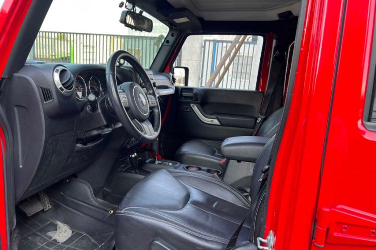 Used Jeep Wrangler 2017 3.0L Sahara Four-Door Comfort Edition