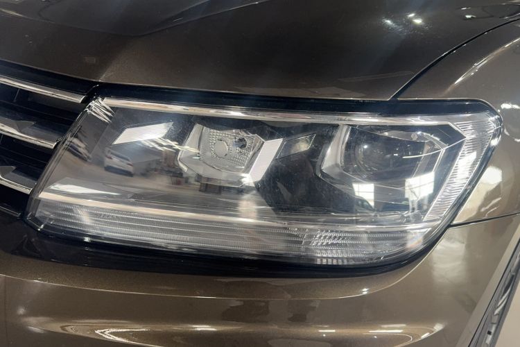 Used Volkswagen Tiguan L 2019 330TSI Automatic Two-Wheel Drive Panoramic Comfort Edition China V Standard
