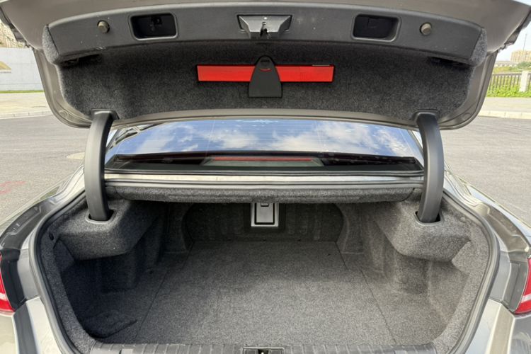 Used Geely Auto Emgrand GT 2017 2.4L Luxury Model