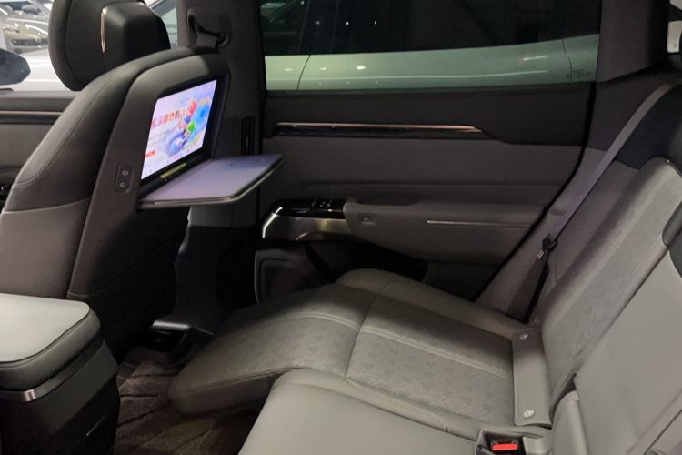 Used Zeekr 7X 2025 100kWh Long-Range All-Wheel Drive Intelligent Driving Version
