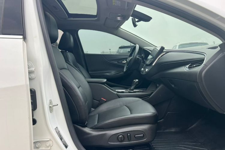 Used Chevrolet Malibu XL 2018 530T Automatic RuiChi Edition Interior 3