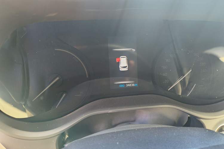 Used Toyota Granvia 2024 2.5L Hybrid Comfort Edition Interior 1