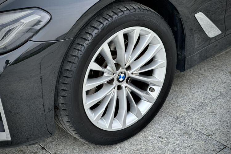 Used BMW 5 Series 2021 525Li Luxury Package